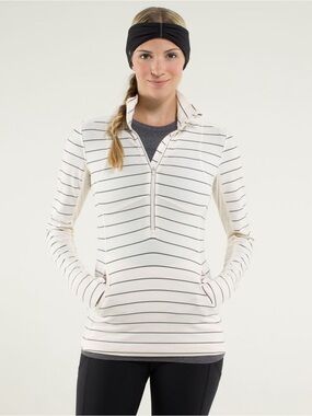 Lululemon Star Runner Pullover
Slalom Stripe Angel Wing / Angel Wing